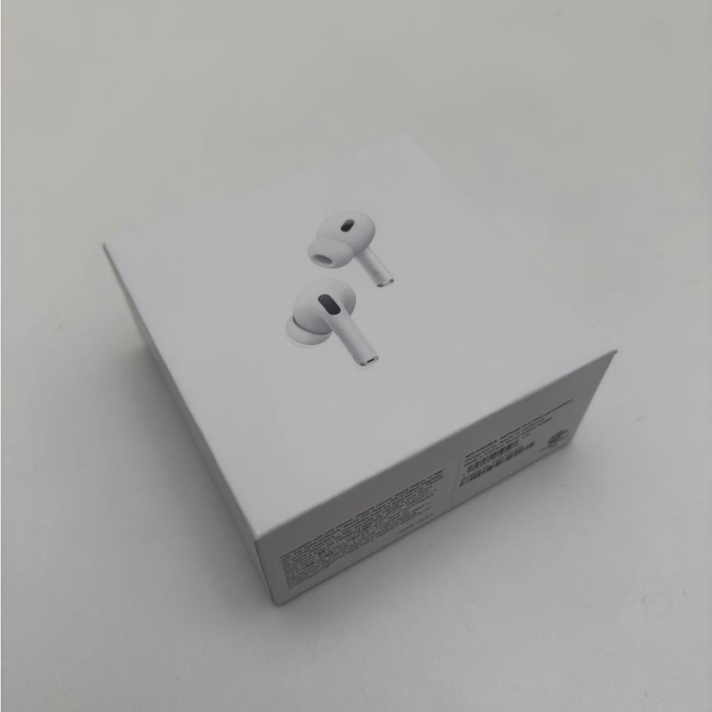 AirPods Pro 2nd Generation with MagSafe Charging Case (USB-C)